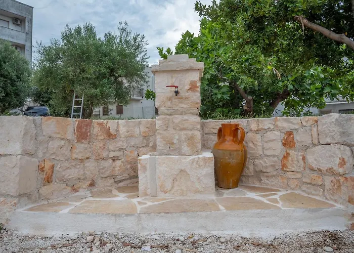 Trulli Dimora Palmisano 酒店 *