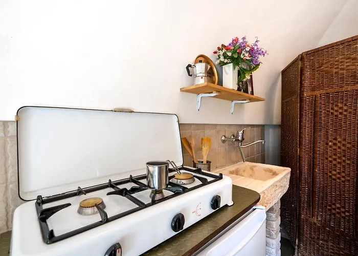 Trulli Dimora Palmisano * 洛科罗通多